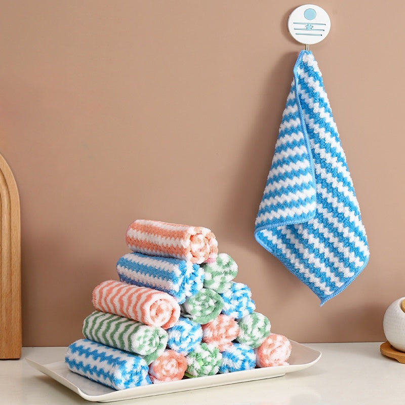 Coral fleece wave-patterned cloth